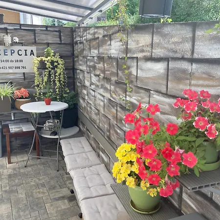 I - Kafe Apartmán *